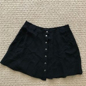 Club Monaco Snap Button Short Black Skirt